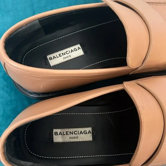 Balencia Paris Camel Leather Loafers l39 EU Like New - Picture 2 of 13